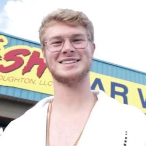 Meet your Posher, Peyton